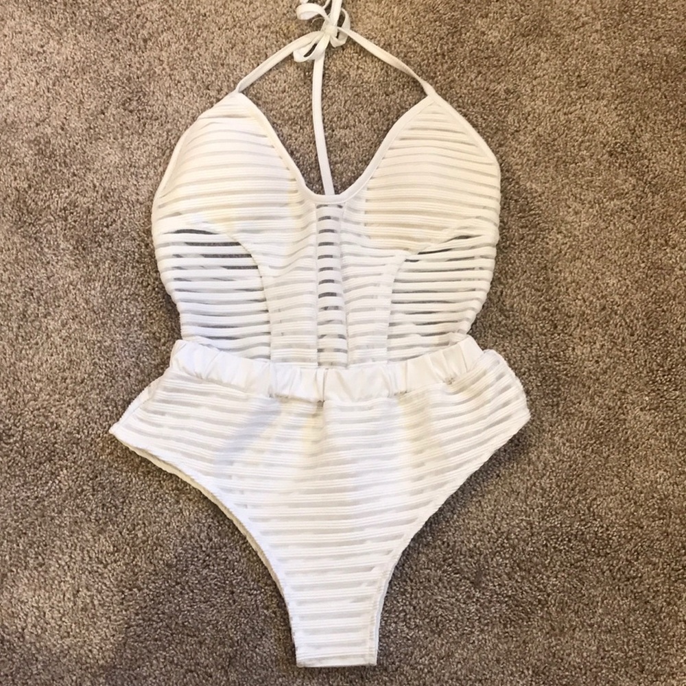 Medium White stripped one piece bathing suit